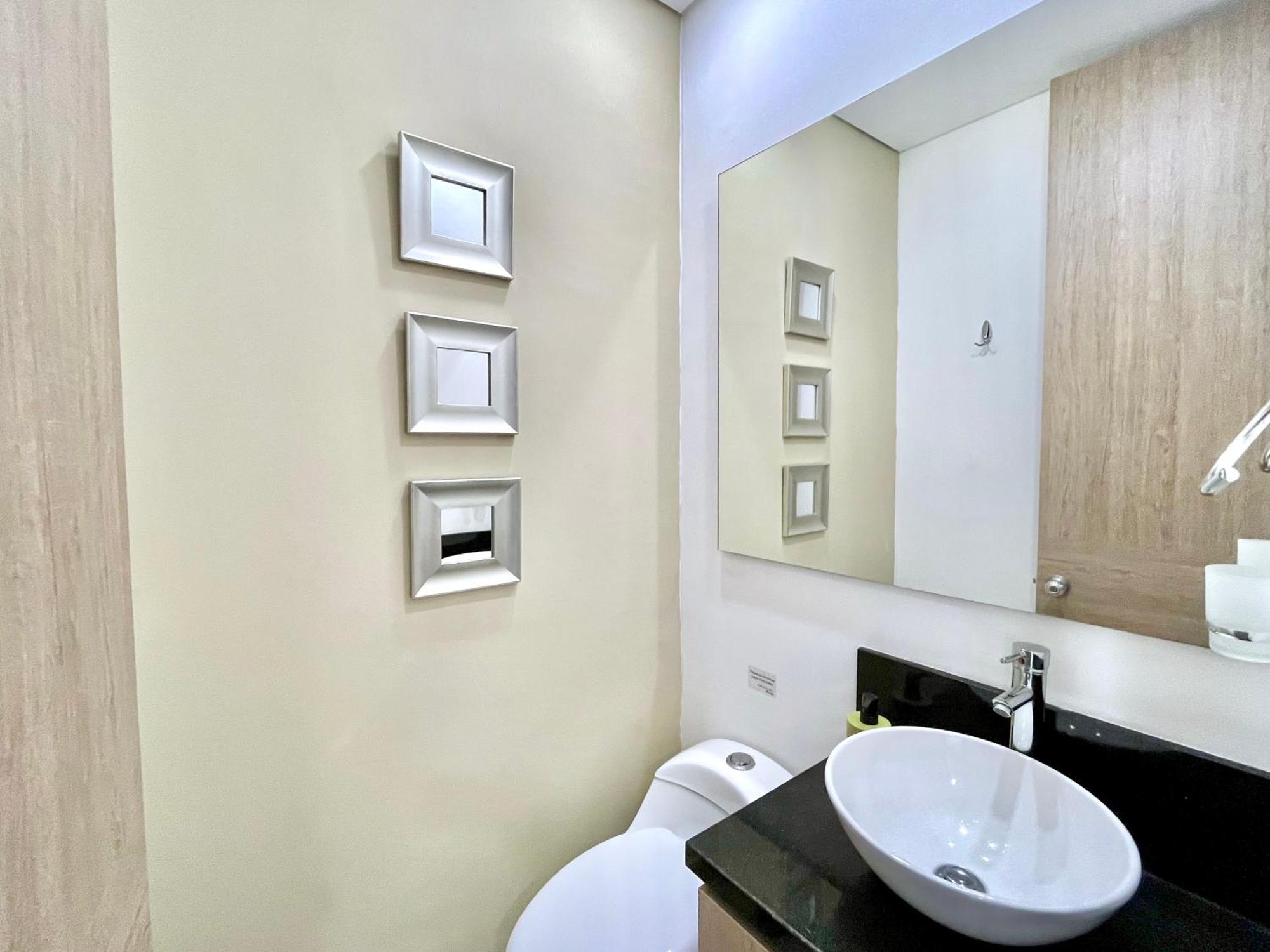By Calamari Homes - Infinitum 3302 Bocagrande Apartment Cartagena